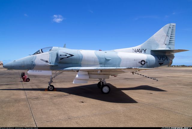 douglas a 4e