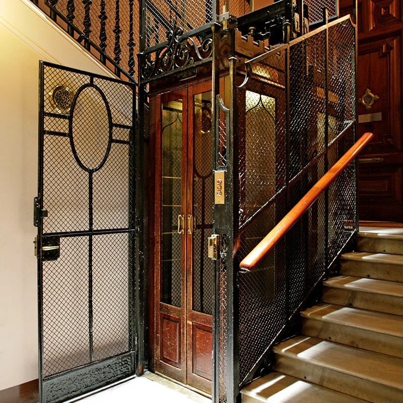 Ascensor - elevador de antiguo