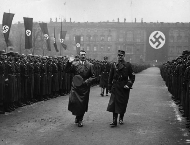 Adolf Hitler y el ejercito nazi
